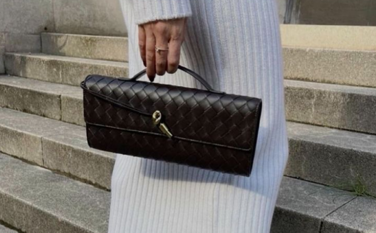 Viv' Cabas Foulard Lacquered Buckle Bag in Soft Leather Viv' Cabas Foulard Lacquered Buckle Bag in Soft Leather